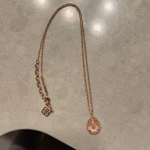 Kendra Scott Gold neclace